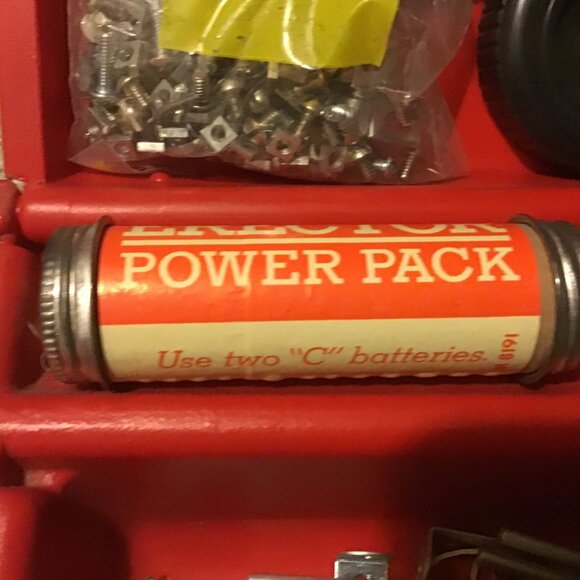 NOS Vintage Gilbert Erector Set - Motor - Red Case - Instructions - Fun !!!! - Picture 7 of 14